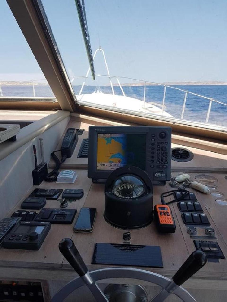 Johnny M Yacht Ta Xbiex